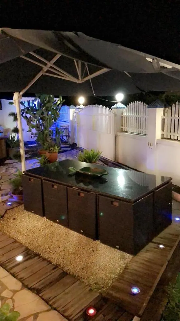 Appartement Le Sable Bleu - Evasion Tropicale A Sainte-Anne - Plage 5Min - Piscine - Parking - Logement Climatise - Vue Sur Les Palmiers - Parfait Pour Sejours En Famille Ou Entre Amis Guadeloupe